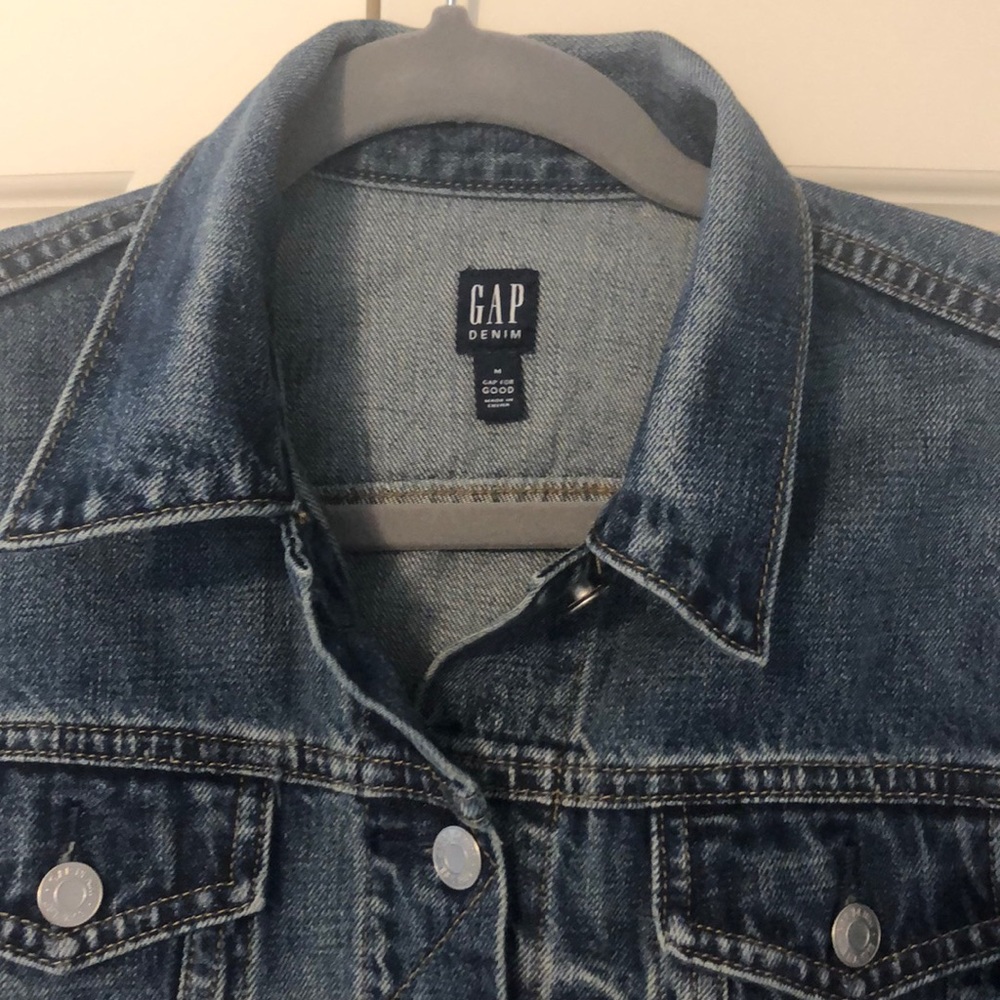 GAP Icon Denim Jacket - Picture 2 of 4